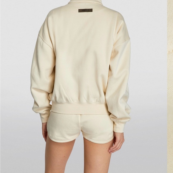 Essentials full zip - Picture 3 of 4